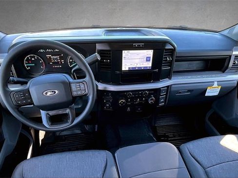 New 2026 Ford F250 XL w/ FX4 Off-Road Package image 5