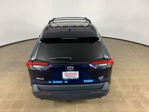 Used 2021 Toyota RAV4 XLE Premium AWD/4WD image 11