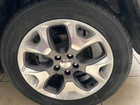 Used 2020 Jeep Compass Limited image 35