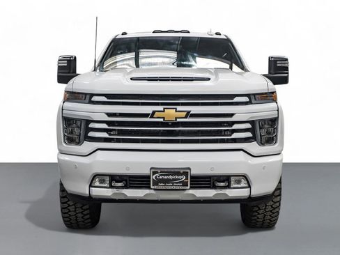 Used 2022 Chevrolet Silverado 3500 High Country image 3