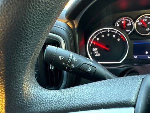Used 2020 Chevrolet Silverado 1500 LT AWD/4WD image 24