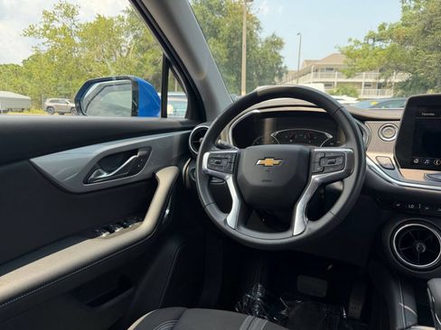 Used 2026 Chevrolet Blazer LT FWD image 34