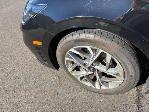 Certified 2023 Hyundai Sonata SEL w/ Cargo Package FWD image 4
