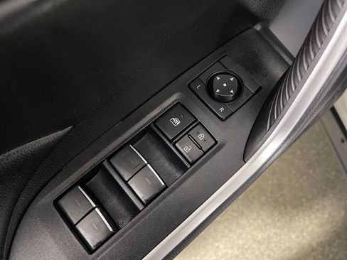 Certified 2022 Toyota RAV4 XLE FWD image 16