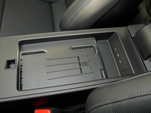 Certified 2026 Porsche 911 Carrera T image 36