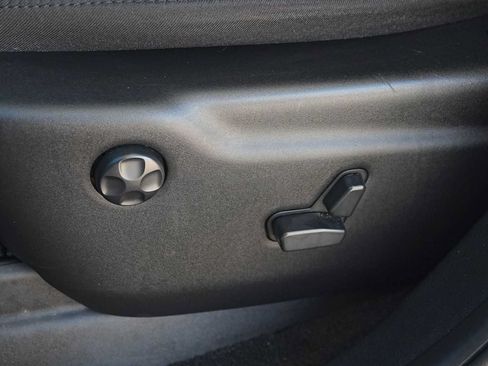 Used 2021 Dodge Durango GT RWD image 11