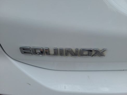 Used 2024 Chevrolet Equinox LT FWD image 26