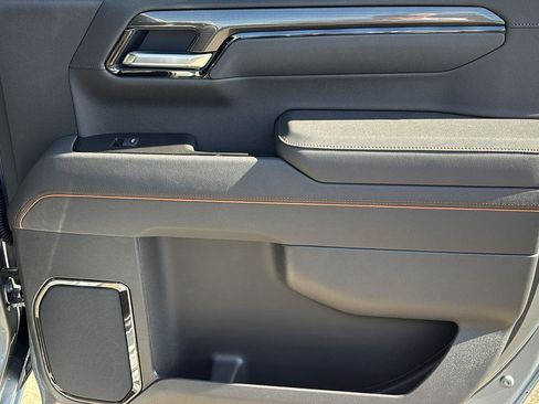 New 2026 GMC Sierra 1500 AT4 w/ AT4 Preferred Package image 18