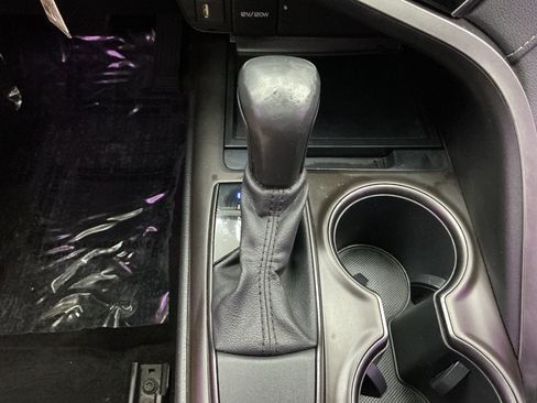 Used 2021 Toyota Camry SE FWD image 36