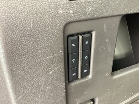 Used 2020 Ford Expedition Limited image 27