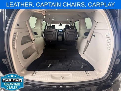 Used 2024 Chrysler Pacifica Touring-L FWD image 40