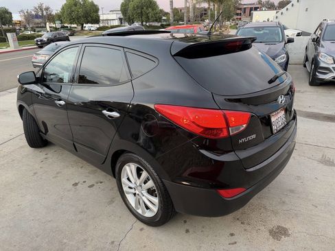 Used 2011 Hyundai Tucson Limited w/ Premium Pkg 3 image 14