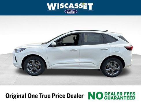 Used 2024 Ford Escape ST-Line Select w/ Tech Pack #2 image 2