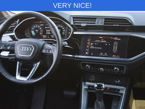 Used 2022 Audi Q3 2.0T Premium Plus w/ Premium Plus Package AWD/4WD image 2