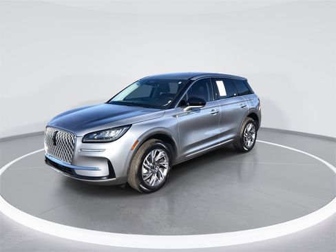 Used 2024 Lincoln Corsair AWD image 4