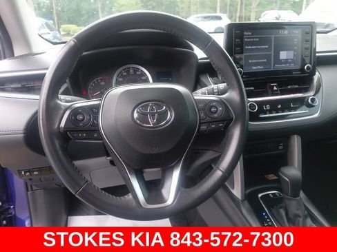 Used 2022 Toyota Corolla Cross LE FWD image 11