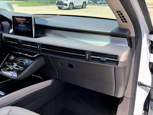 Used 2020 Lincoln Corsair FWD w/ Equipment Group 101A image 16