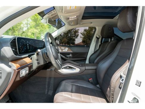 Used 2020 Mercedes-Benz GLS 450 4MATIC image 11