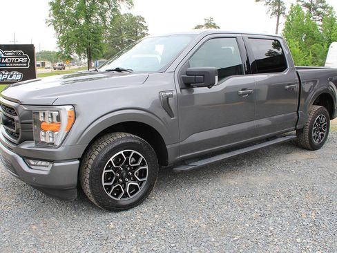 Used 2022 Ford F150 XLT w/ Equipment Group 302A High RWD image 4