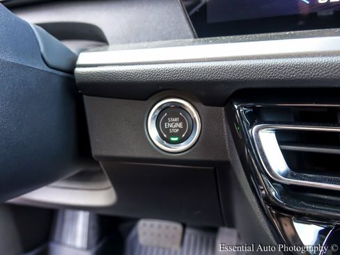 New 2026 Chevrolet Traverse LT w/ Enhanced Driving Package image 16