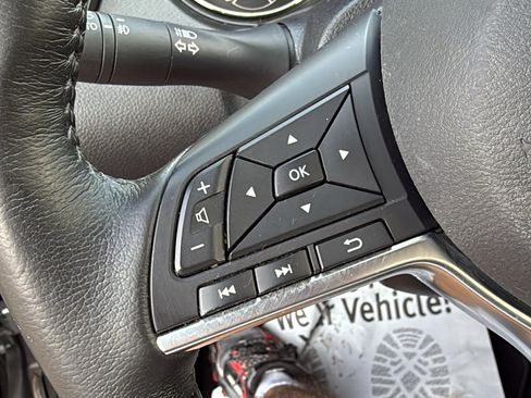 Used 2019 Nissan Rogue Sport SL image 10