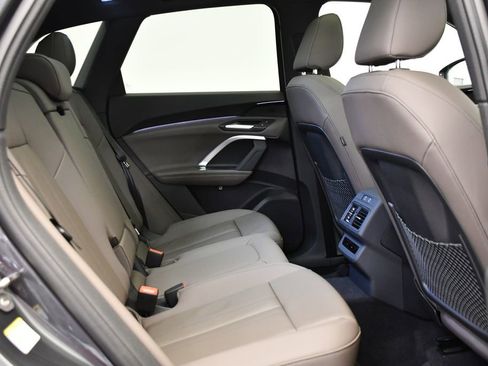 Certified 2025 Audi Q5 Premium w/ Convenience Package image 51