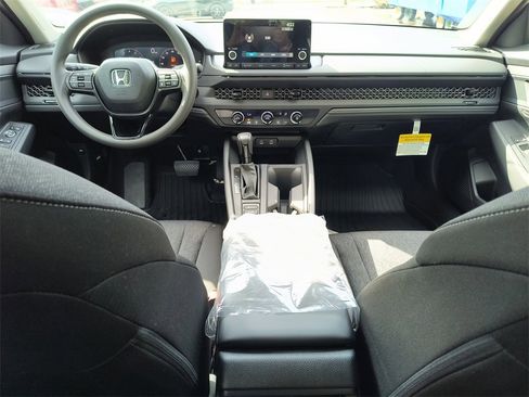 New 2025 Honda Accord LX image 10