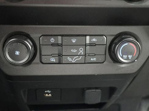Used 2021 Ford F250 XL w/ Power Equipment Group AWD/4WD image 25