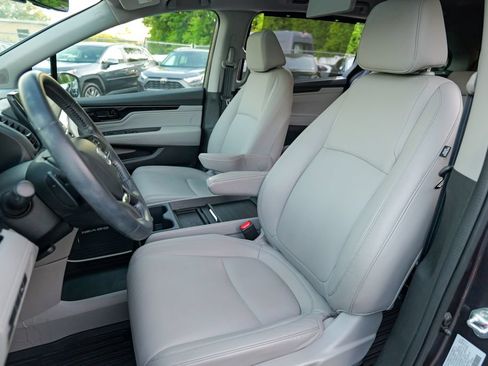 Used 2023 Honda Odyssey Touring image 24