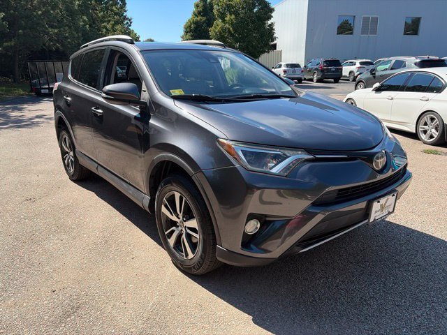Used 2018 Toyota RAV4 XLE w/ Plus Extra Value Package AWD/4WD image 9