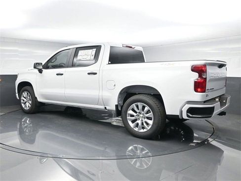 New 2025 Chevrolet Silverado 1500 Custom image 5