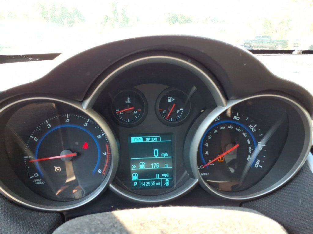 Used 2016 Chevrolet Cruze LT FWD image 35