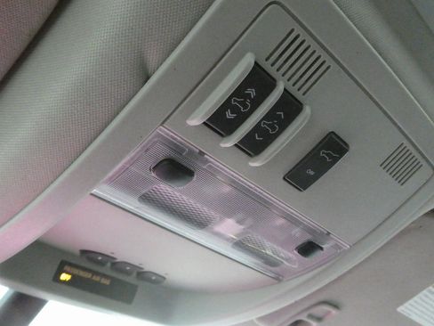 Used 2012 GMC Yukon Denali image 16