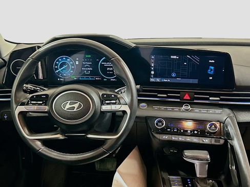 Used 2024 Hyundai Elantra Limited FWD image 22