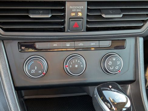 Used 2024 Volkswagen Jetta S image 23