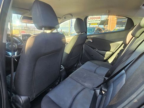 Used 2018 Toyota Yaris iA image 8