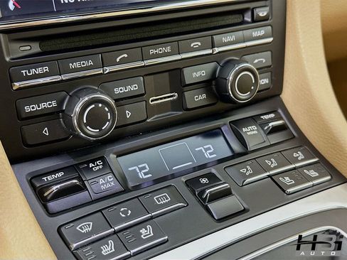 Used 2013 Porsche 911 Carrera 4S AWD/4WD image 13