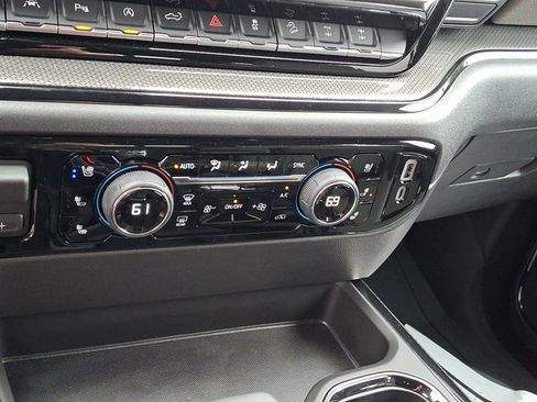 Used 2026 Chevrolet Silverado 1500 ZR2 AWD/4WD image 17