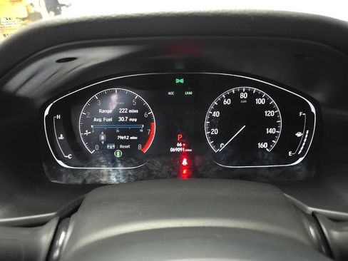 Used 2018 Honda Accord EX image 22