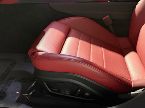 Used 2025 Porsche Panamera 4 image 36