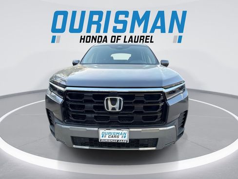 New 2026 Honda Pilot Touring image 3