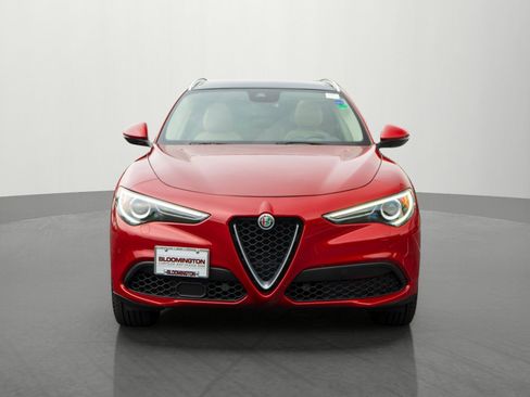 Used 2018 Alfa Romeo Stelvio Ti Lusso AWD/4WD image 2