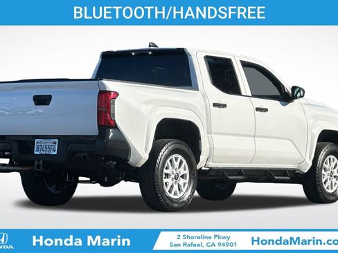 Used 2025 Toyota Tacoma SR image 5