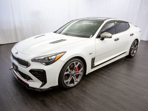 Used 2020 Kia Stinger GT1 image 3