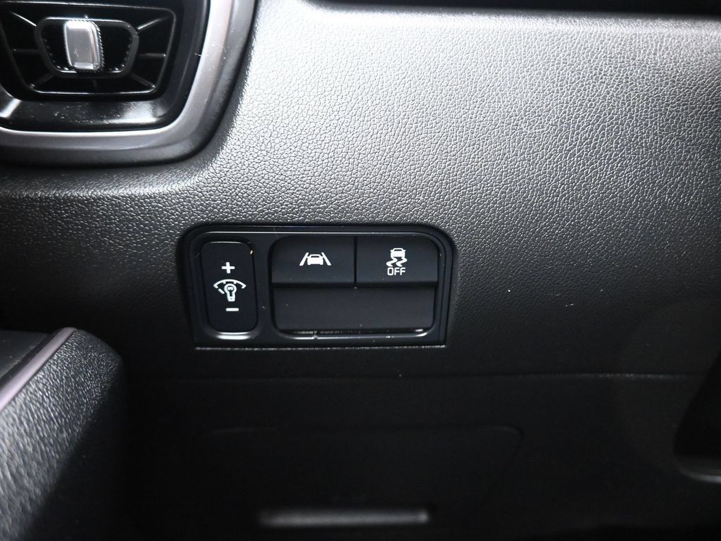 Used 2023 Kia Sorento S FWD image 28