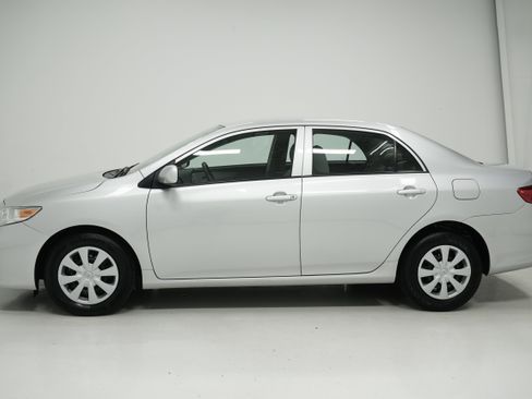 Used 2013 Toyota Corolla L image 7