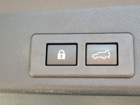 Used 2020 Subaru Ascent Premium w/ Convenience Package image 14