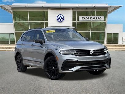Certified 2022 Volkswagen Tiguan SE R-Line