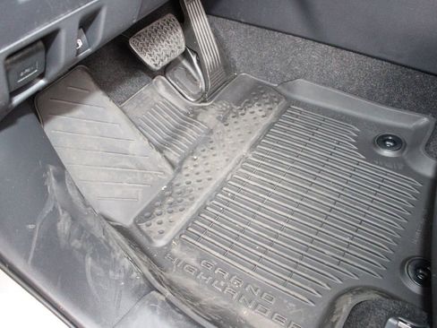 New 2026 Toyota Grand Highlander AWD image 23