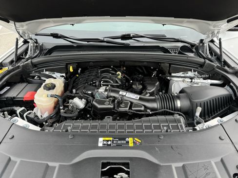 Used 2023 Jeep Grand Cherokee Altitude image 13